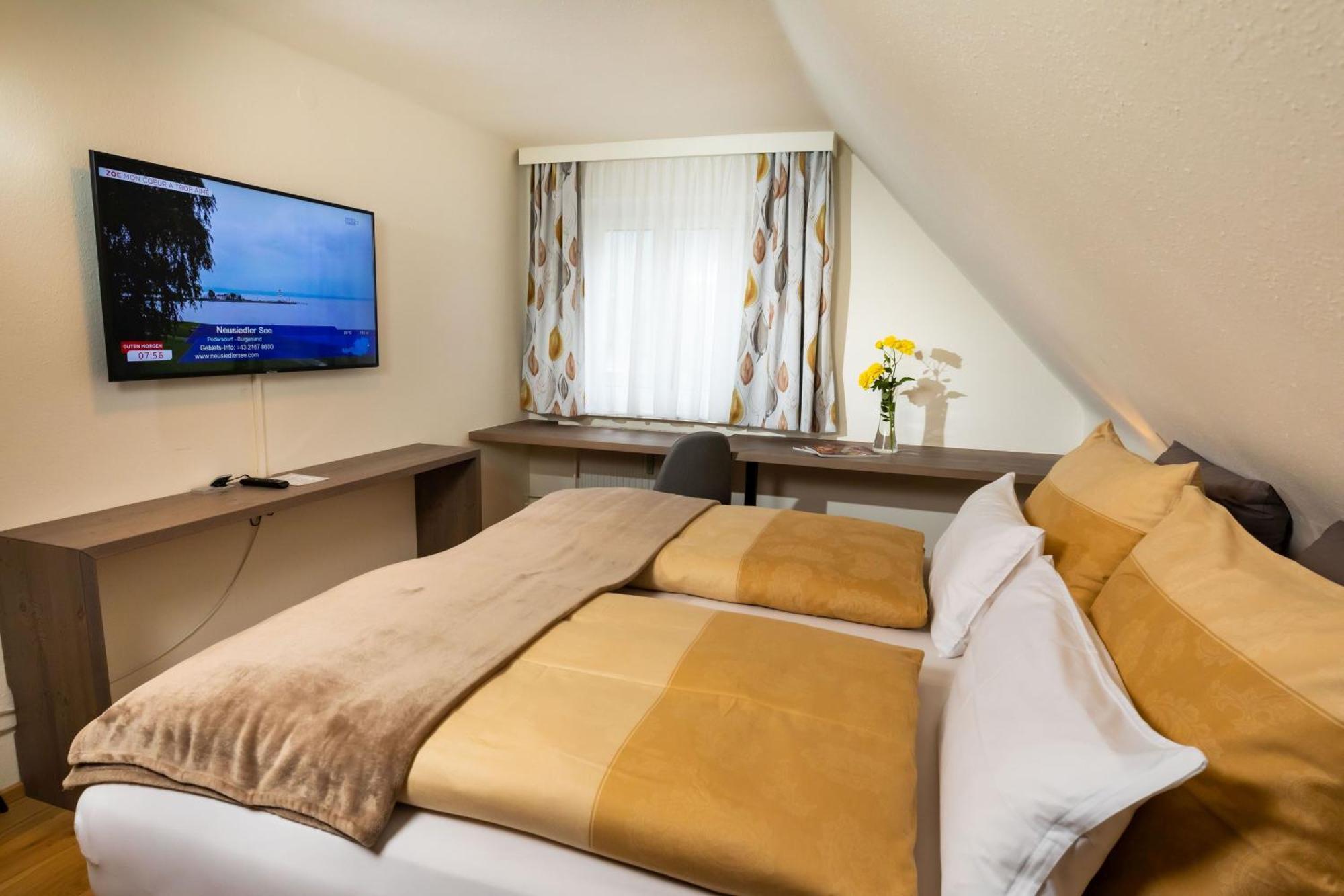Apartmenthaus Pastner Am Teich Uebelbach ภายนอก รูปภาพ