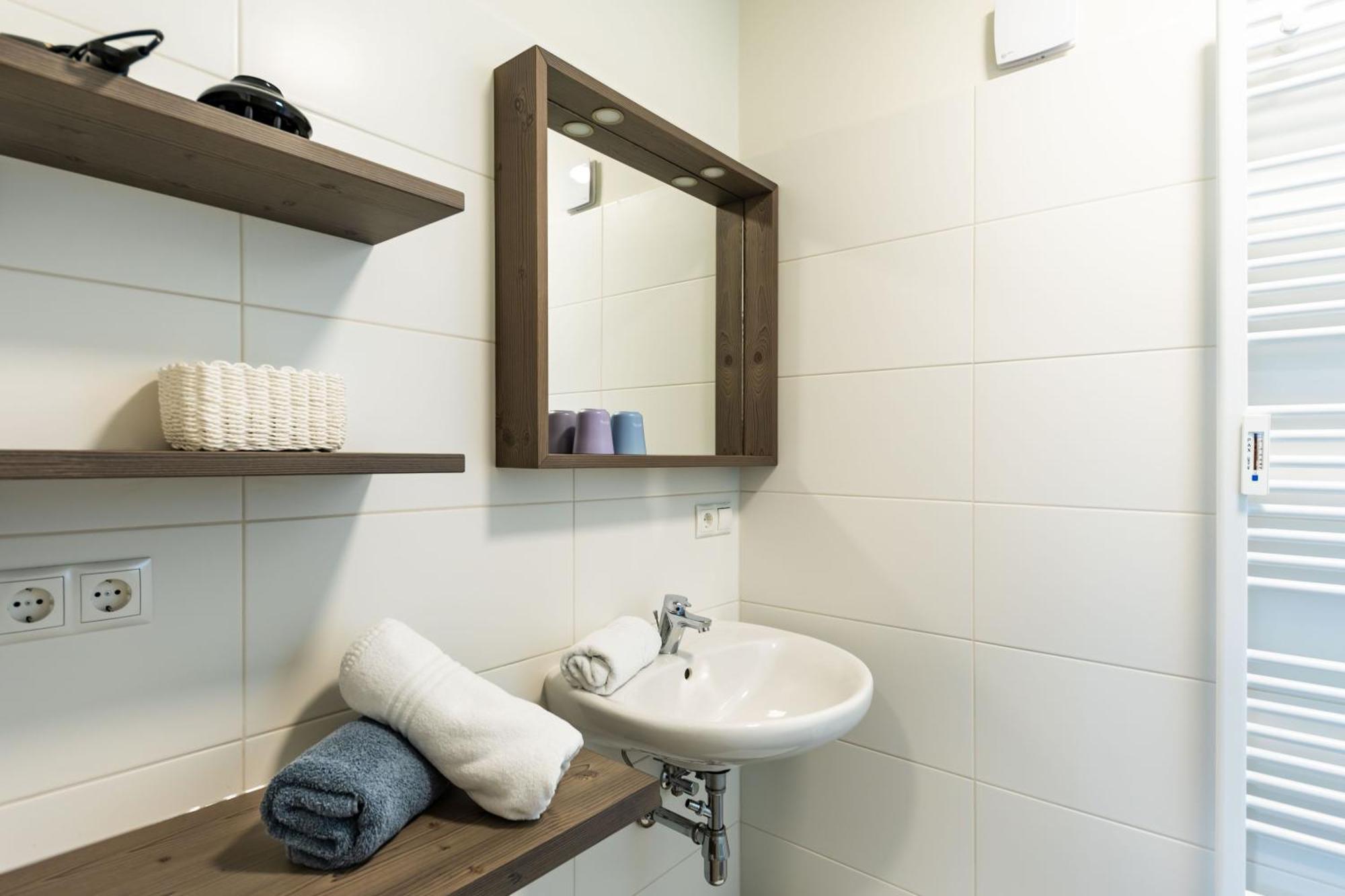 Apartmenthaus Pastner Am Teich Uebelbach ภายนอก รูปภาพ