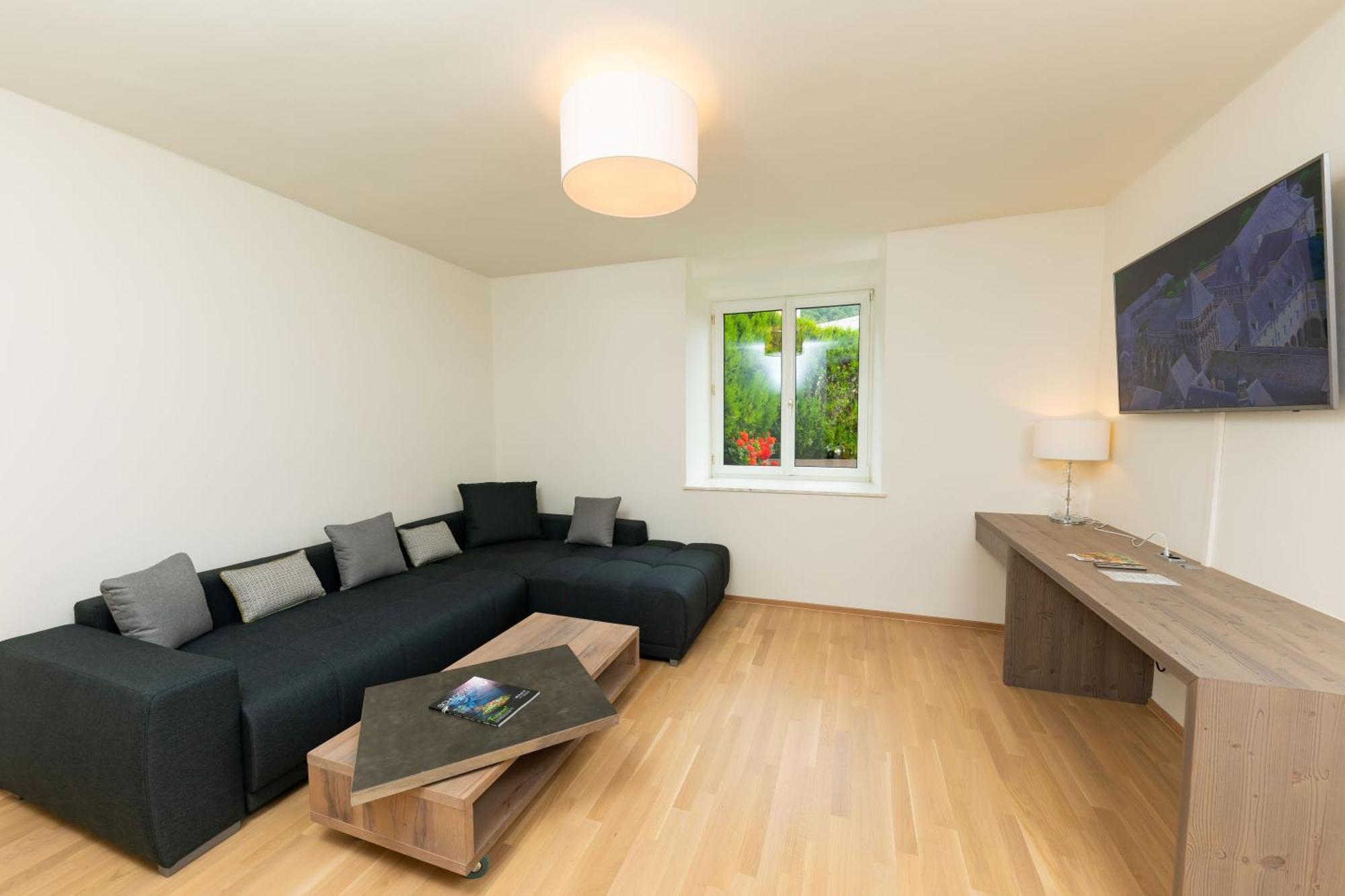 Apartmenthaus Pastner Am Teich Uebelbach ภายนอก รูปภาพ